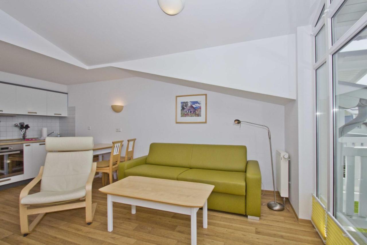 Mit Meerblick Und Balkon, Gratis Nutzung Vom Ahoi Erlebnisbad Und Sauna In Sellin - Meeresblick Fewo 17 Goehren  Eksteriør billede